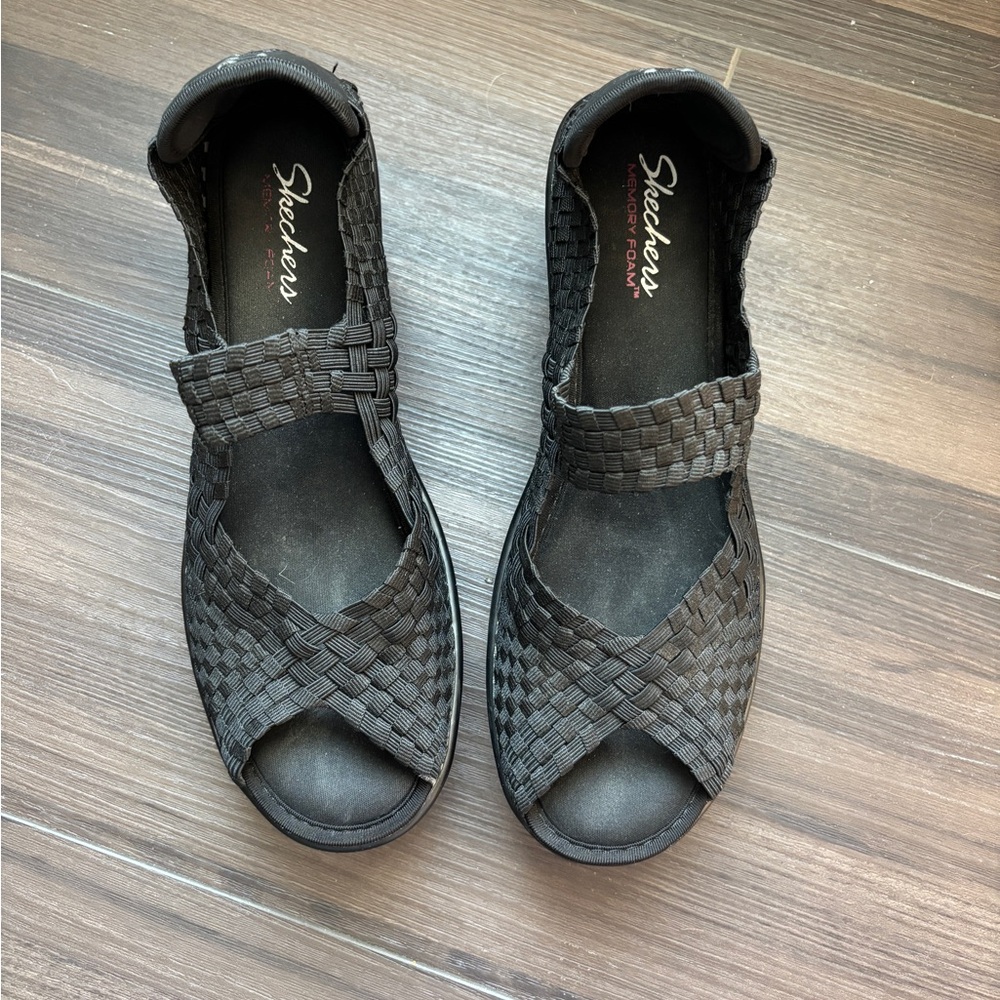 Skechers Women's Black Woven Sandals